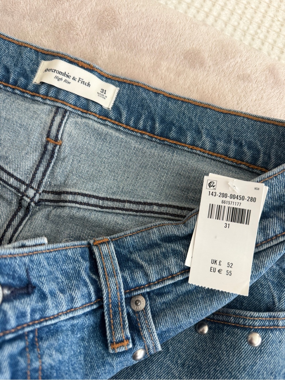 Abercrombie Jean skirt - Picture 2 of 3